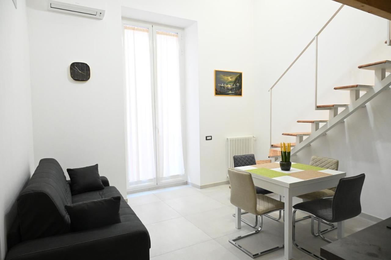 Victry'S Houses Chiaia Naples Exterior photo